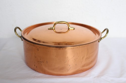 Schöner alter kupfertopf mit - schÖner,